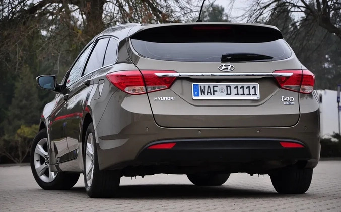 Hyundai i40 cena 36900 przebieg: 204000, rok produkcji 2013 z Pruchnik małe 742